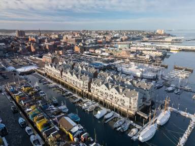 Main picture of 606 Chandlers Wharf