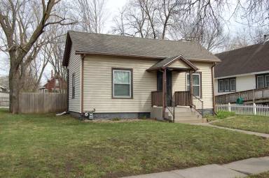 Main picture of 1430 N 21st St