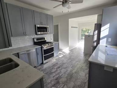 Main picture of 3011 17th Ave S