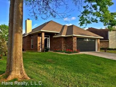 Main picture of 1503 Williamsburg Dr