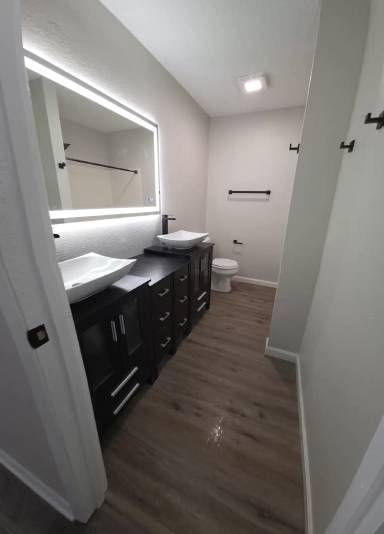 Main picture of 428 Stonehaven Dr