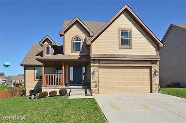 Main picture of 12455 NW Lauren Cir