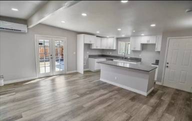 Main picture of 44708 3rd St E
