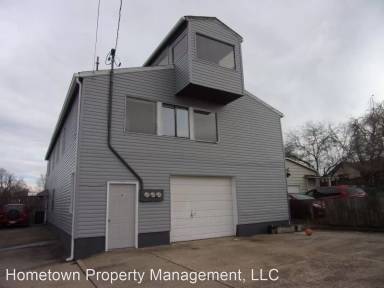 Main picture of 110 1/2 Lee St