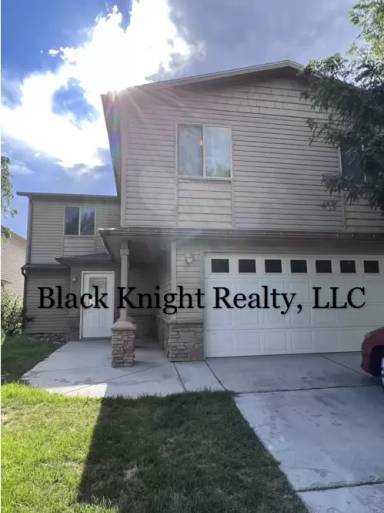 Main picture of 668 Pleasant Ct