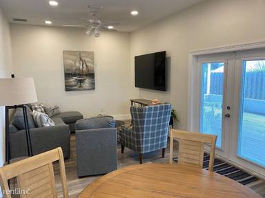 Main picture of 2625 NE Indian River Dr