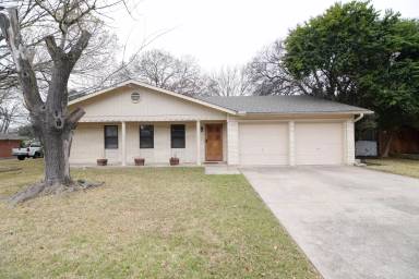 Main picture of 2104 N East St