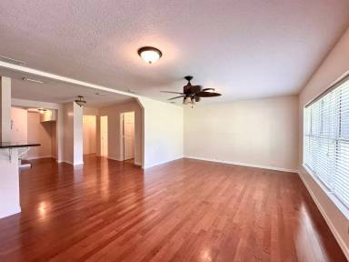 Main picture of 715 Barwick St