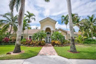 Main picture of 266 Village Blvd