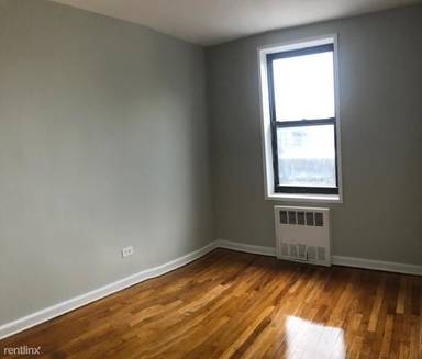 Main picture of 2475 E 11th St