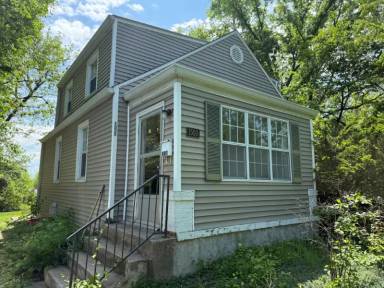 Main picture of 1500 W Ash St