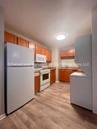 Main picture of 16 Taylor Dr