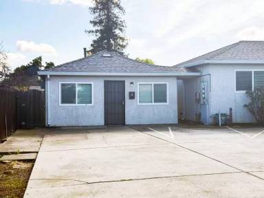Main picture of 1220 Peach Ct