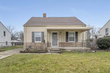 Main picture of 22456 Gascony Ave