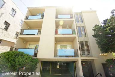 Main picture of 2028 Dwight Way