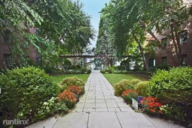 Main picture of South Cove Plaza
