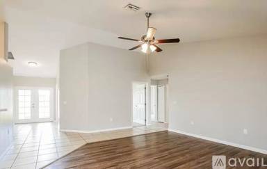 Main picture of 919 NE 17th Ter