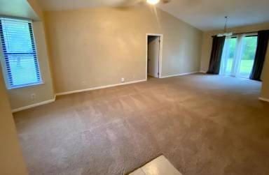 Main picture of 106 Catauba Ct