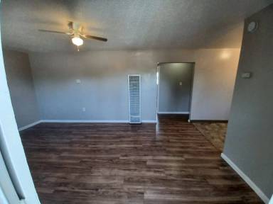 Main picture of 2311 Laramie Ln