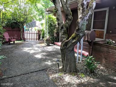Main picture of 5932 SE Milwaukie Ave