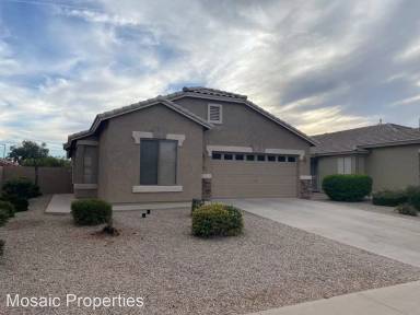 Main picture of 871 E Sherri Dr