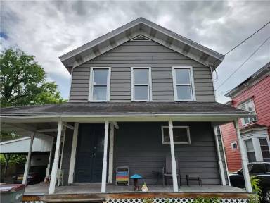 Main picture of 221 Turin St