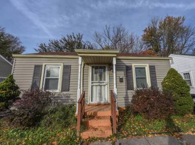 Main picture of 1930 Beech St