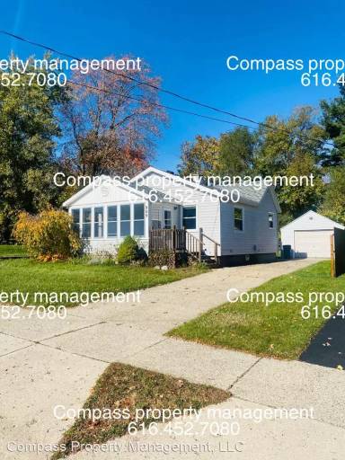 Main picture of 909 35th St SW