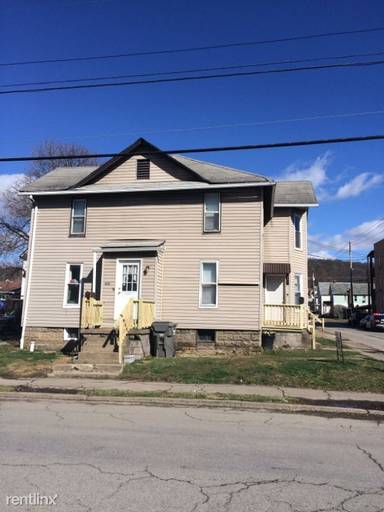 Main picture of 306 N Jefferson St