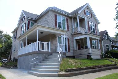 Main picture of 101 S 15th St