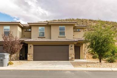 Main picture of Fossil Hills Townhomes