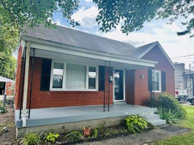 Main picture of 7903 Daffodil Dr