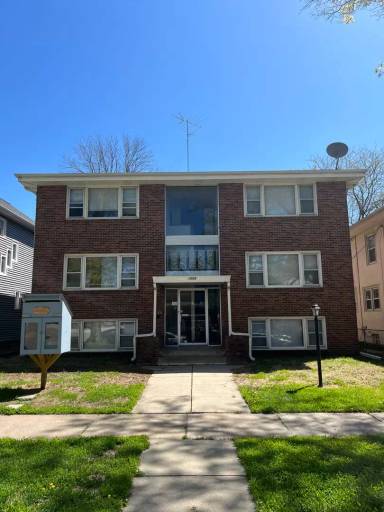 Main picture of 1609 D St