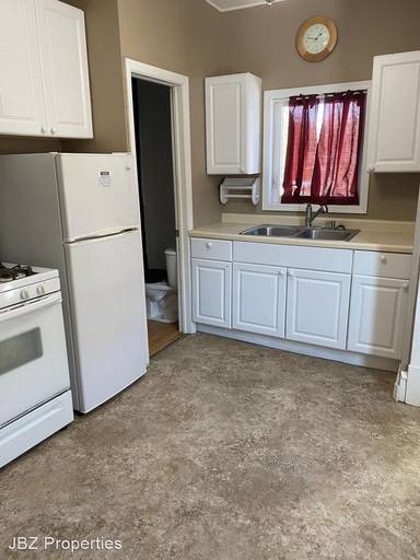 Main picture of 1410 Gorton Ave NW