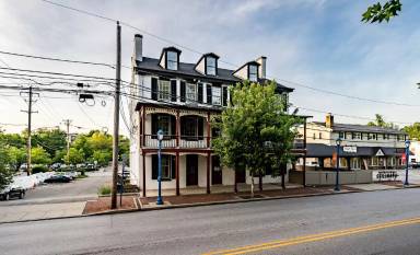 Main picture of 37 Bridge St