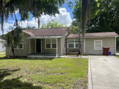 Main picture of 1004 N Gordon St