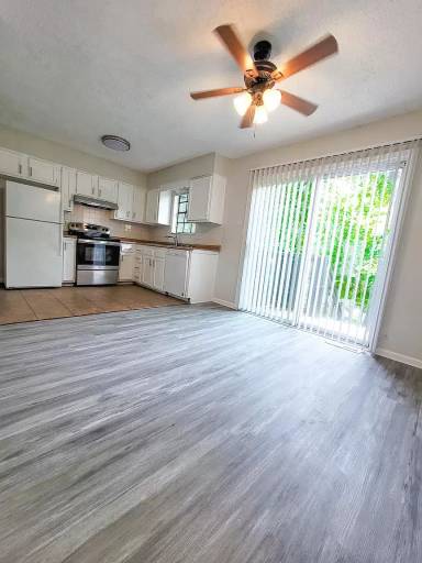 Main picture of 10902 McKinley Ave