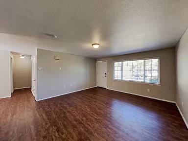 Main picture of 420 Wayne Ave SE