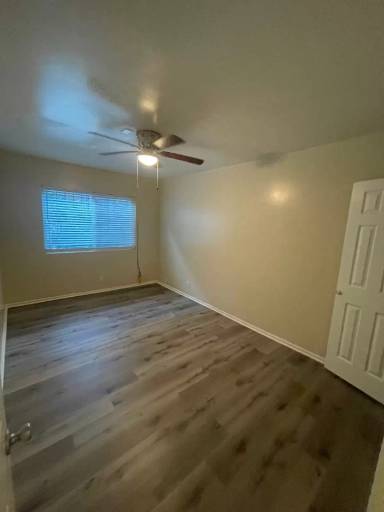 Main picture of 1220 S Manhattan Pl