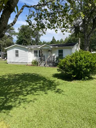 Main picture of 975 Crawford Rd