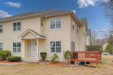 Main picture of 129 Stringham Rd