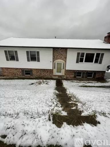 Main picture of 1319 Winona Ave