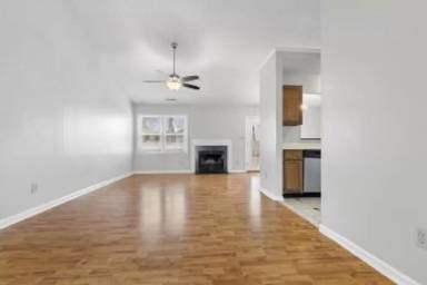 Main picture of 2677 Idlebrook Cir