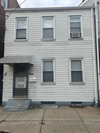 Main picture of 1805 Mary St