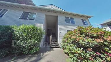 Main picture of 325 SE Lilly Ave