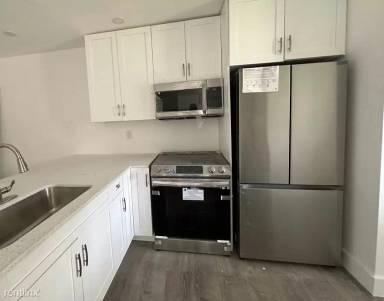 Main picture of 16002 NW 2nd Ave