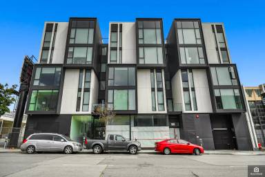Main picture of 241 10th St
