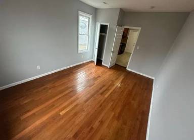 Main picture of 23 Stuyvesant Ave