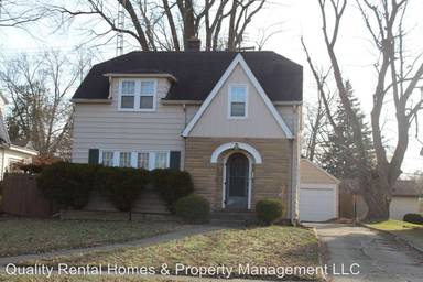 Main picture of 1812 E 2nd St
