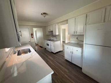 Main picture of 615 Barmore Ave